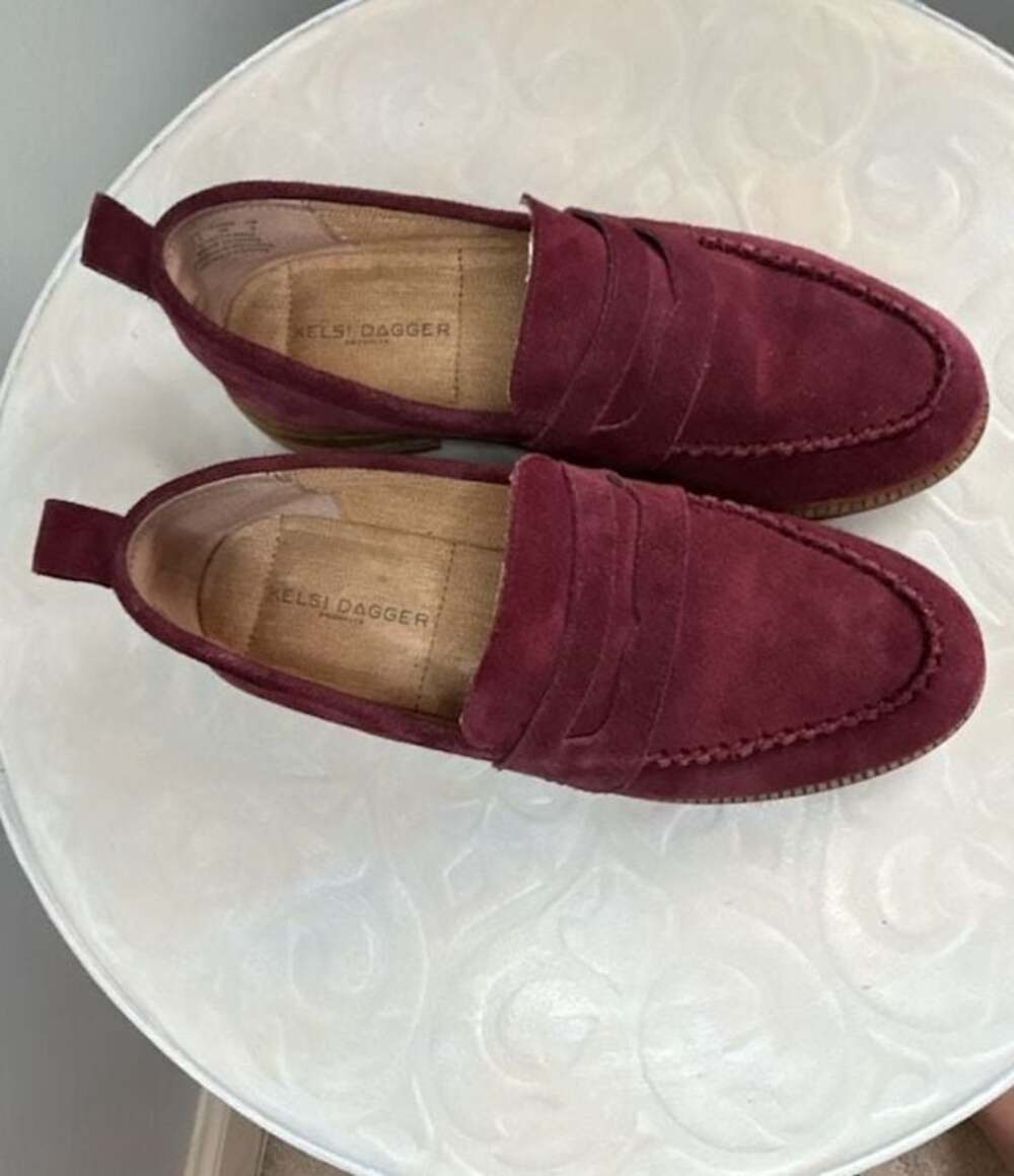 Kelsi Dagger Brooklyn Maroon Suede Penny Loafers Size 7.5 - Picture 2 of 9